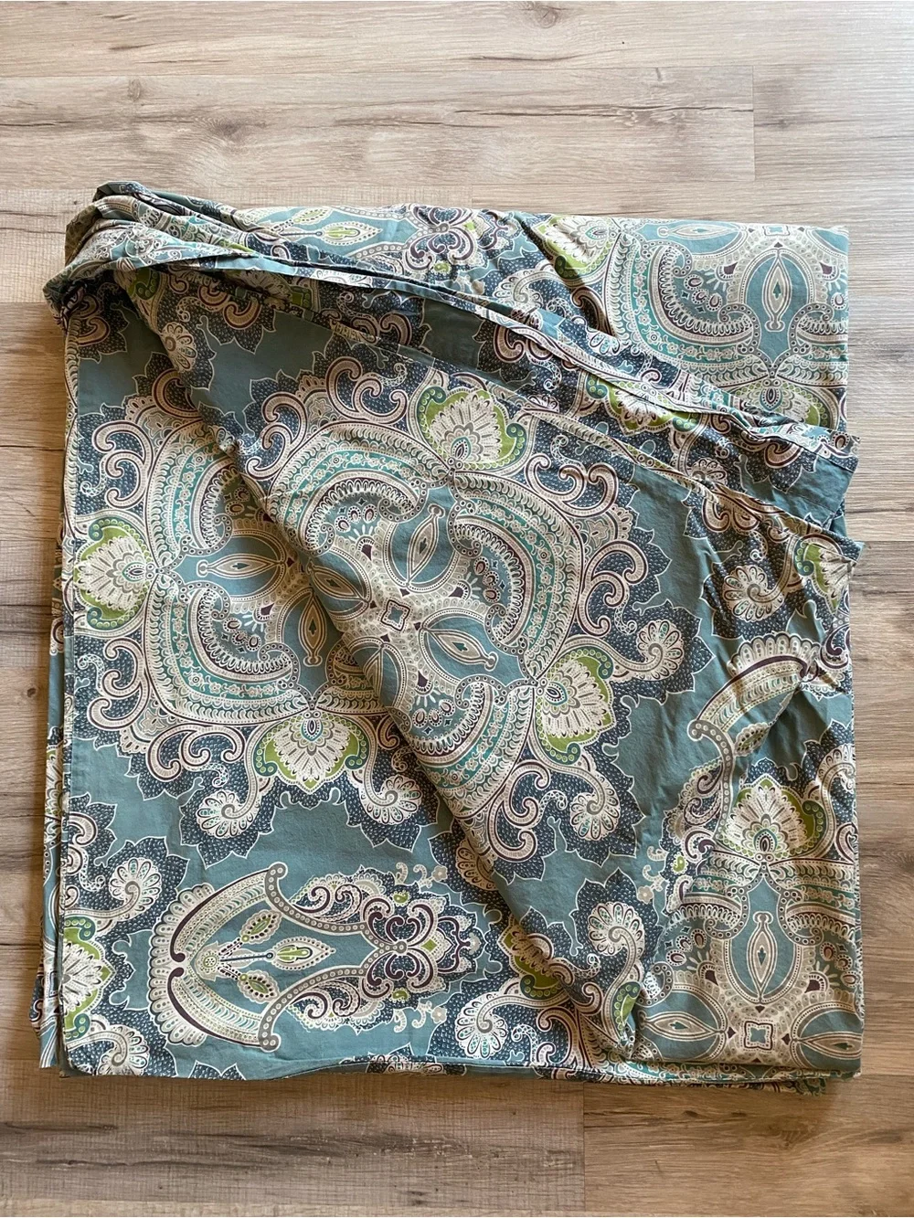 Pottery Barn King Duvet Cover Set Paisley in Teal and Cream